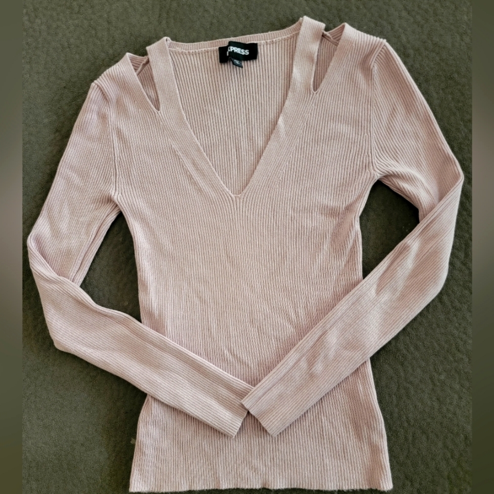 Cute express sweater/shirt